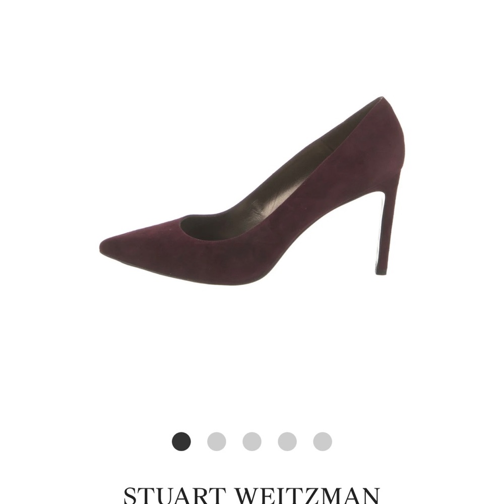 NEVER WORN Stuart Weitzman Suede Pumps
